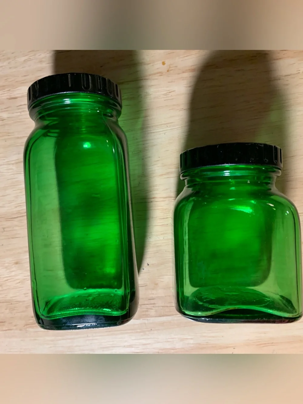 Duraglass Apothecary Square Jars W Lids GREEN - Vintage